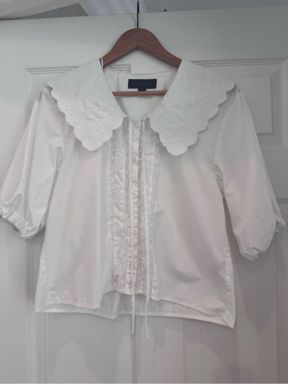 Zara White Eyelet Peter Pan Collar Blouse
